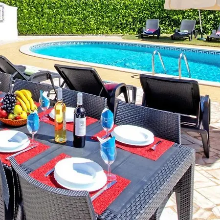 Morais - Refugio Em Familia Com Piscina Aquecivel E Bbq - Gale, Albufeira Βίλα Guia (Faro)