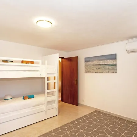 Morais - Refugio Em Familia Com Piscina Aquecivel E Bbq - Gale, Albufeira *