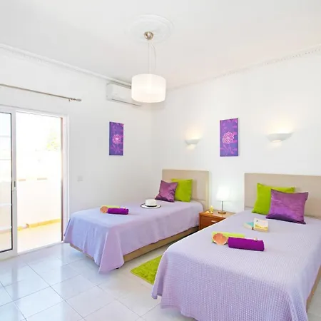 Morais - Refugio Em Familia Com Piscina Aquecivel E Bbq - Gale, Albufeira *