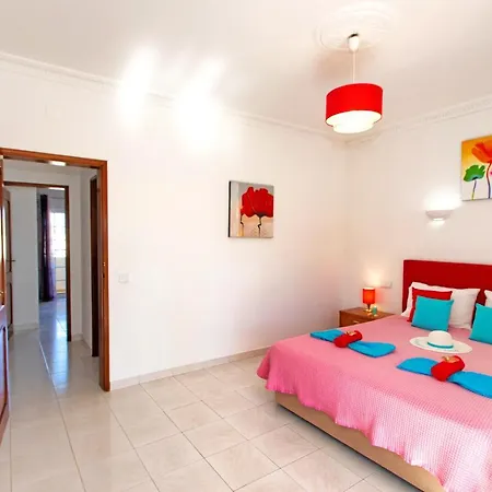 Morais - Refugio Em Familia Com Piscina Aquecivel E Bbq - Gale, Albufeira *