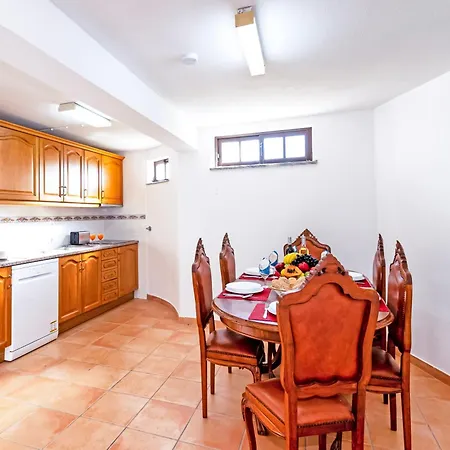 Morais - Refugio Em Familia Com Piscina Aquecivel E Bbq - Gale, Albufeira