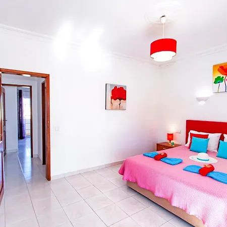 Morais - Refugio Em Familia Com Piscina Aquecivel E Bbq - Gale, Albufeira Гия